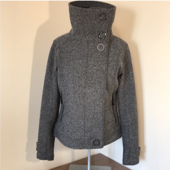 Lululemon Audrey bomber jacket - Picture 2 of 9